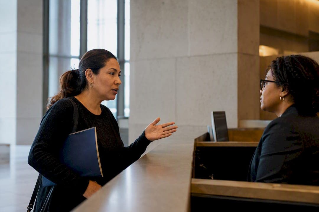 11 Spanish Bail Phrases Families Need Now for California Cases